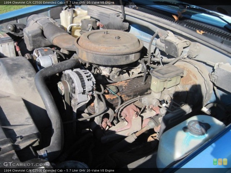 5.7 Liter OHV 16-Valve V8 Engine for the 1994 Chevrolet C/K #56443733