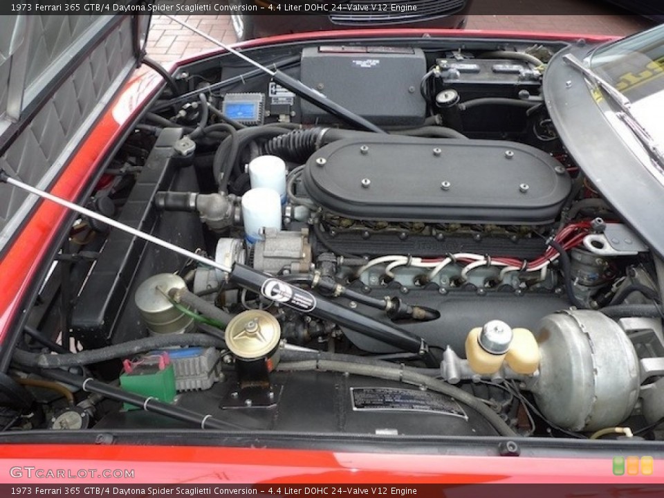 4.4 Liter DOHC 24-Valve V12 1973 Ferrari 365 GTB/4 Engine