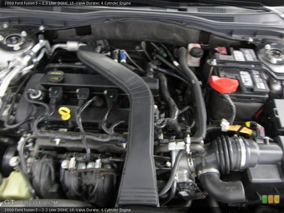 2.3 Liter DOHC 16-Valve Duratec 4 Cylinder 2009 Ford Fusion Engine