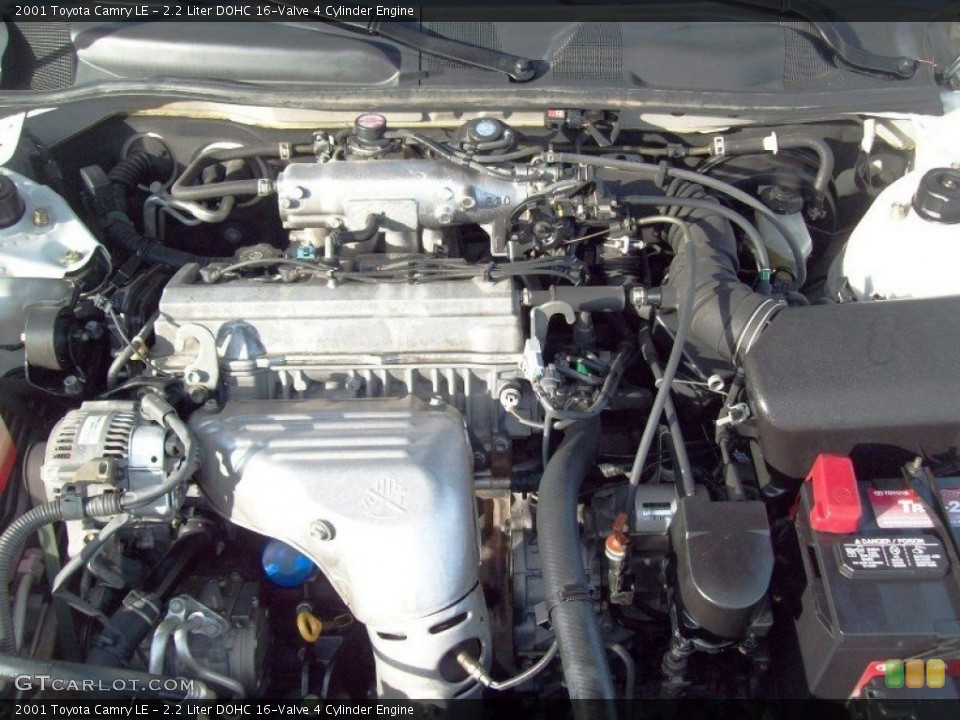 2.2 Liter DOHC 16-Valve 4 Cylinder Engine for the 2001 Toyota Camry #56995652