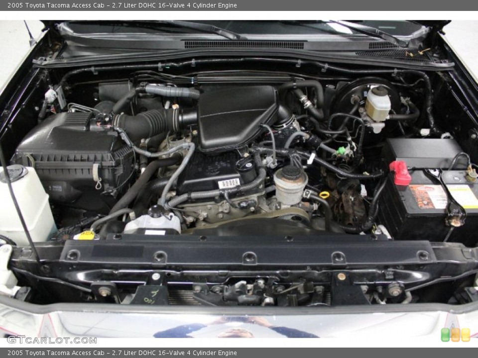 2.7 Liter DOHC 16-Valve 4 Cylinder Engine for the 2005 Toyota Tacoma #57906058