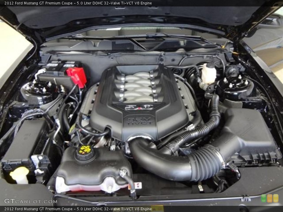 5.0 Liter DOHC 32-Valve Ti-VCT V8 Engine for the 2012 Ford Mustang #58635146