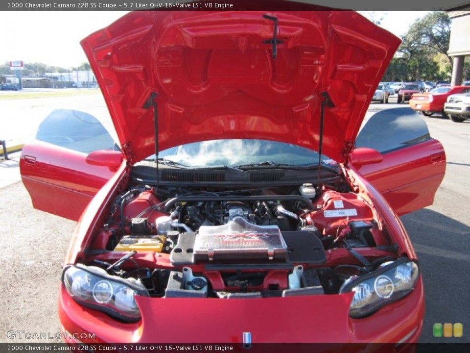 5.7 Liter OHV 16-Valve LS1 V8 Engine for the 2000 Chevrolet Camaro #58730112