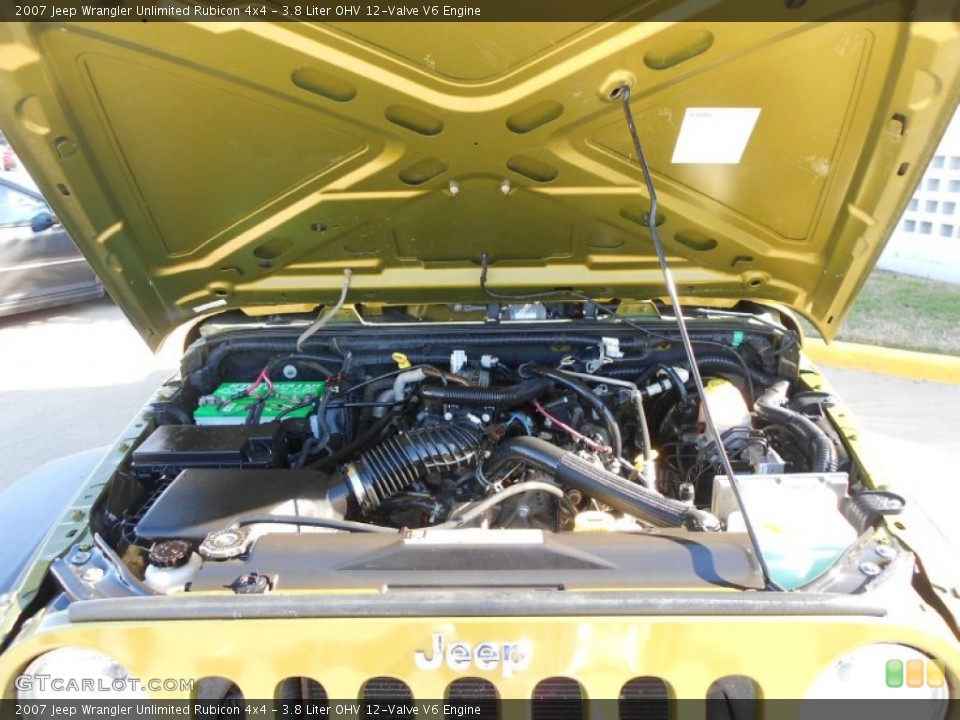 3.8 Liter OHV 12-Valve V6 2007 Jeep Wrangler Unlimited Engine