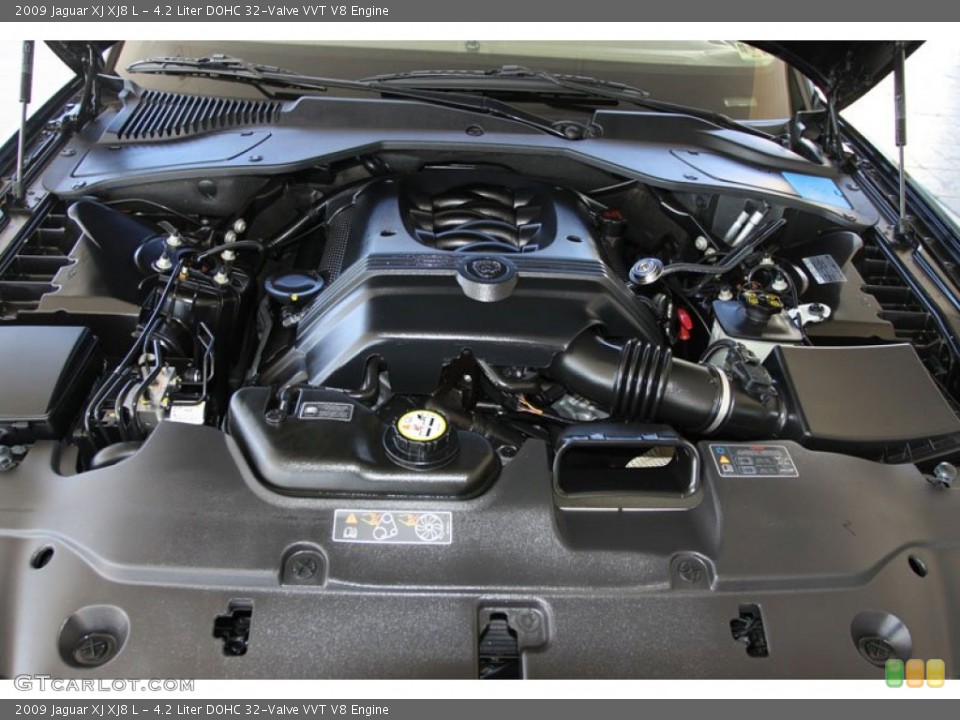 4.2 Liter DOHC 32-Valve VVT V8 Engine for the 2009 Jaguar XJ #59104128