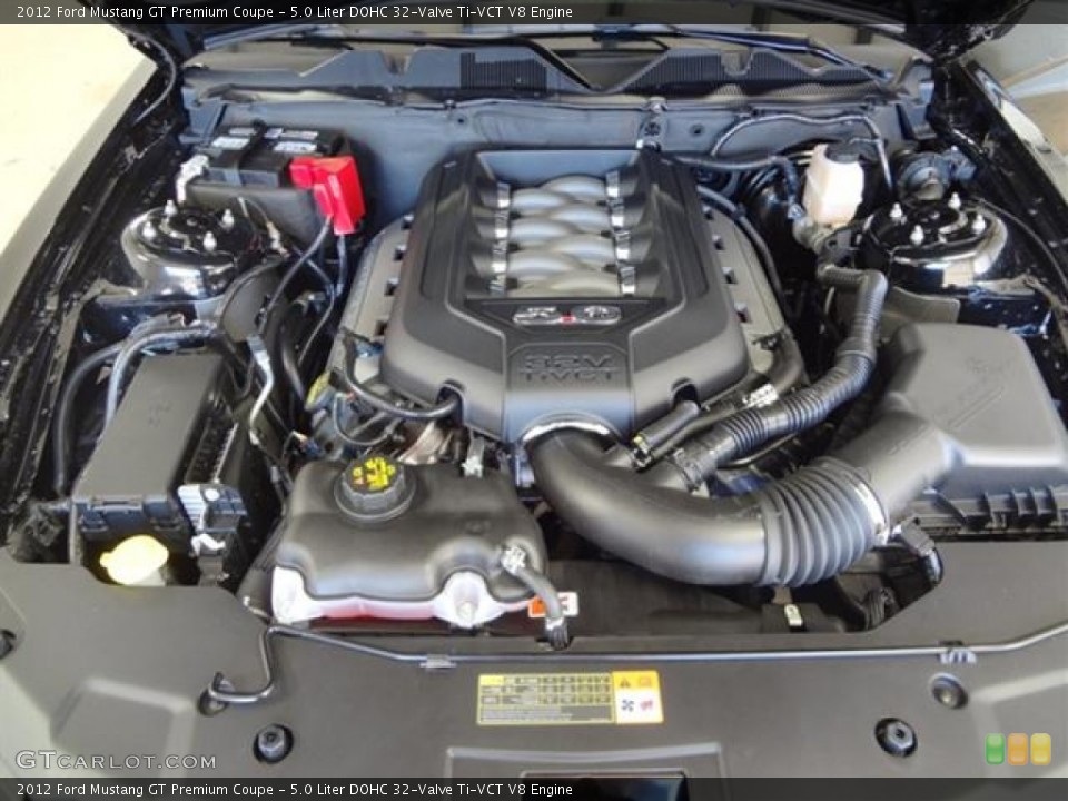 5.0 Liter DOHC 32-Valve Ti-VCT V8 Engine for the 2012 Ford Mustang #59361528