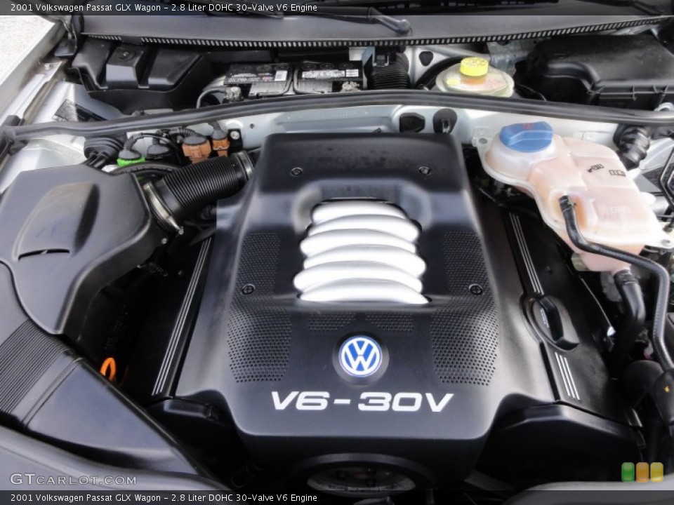 2.8 Liter DOHC 30-Valve V6 Engine for the 2001 Volkswagen Passat #59391938