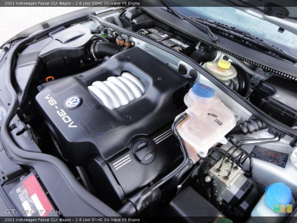 2.8 Liter DOHC 30-Valve V6 Engine for the 2001 Volkswagen Passat #59391949