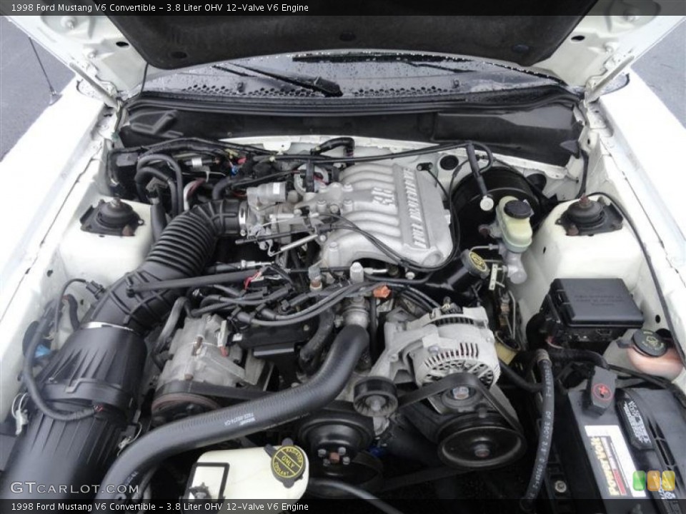 3.8 Liter OHV 12-Valve V6 1998 Ford Mustang Engine
