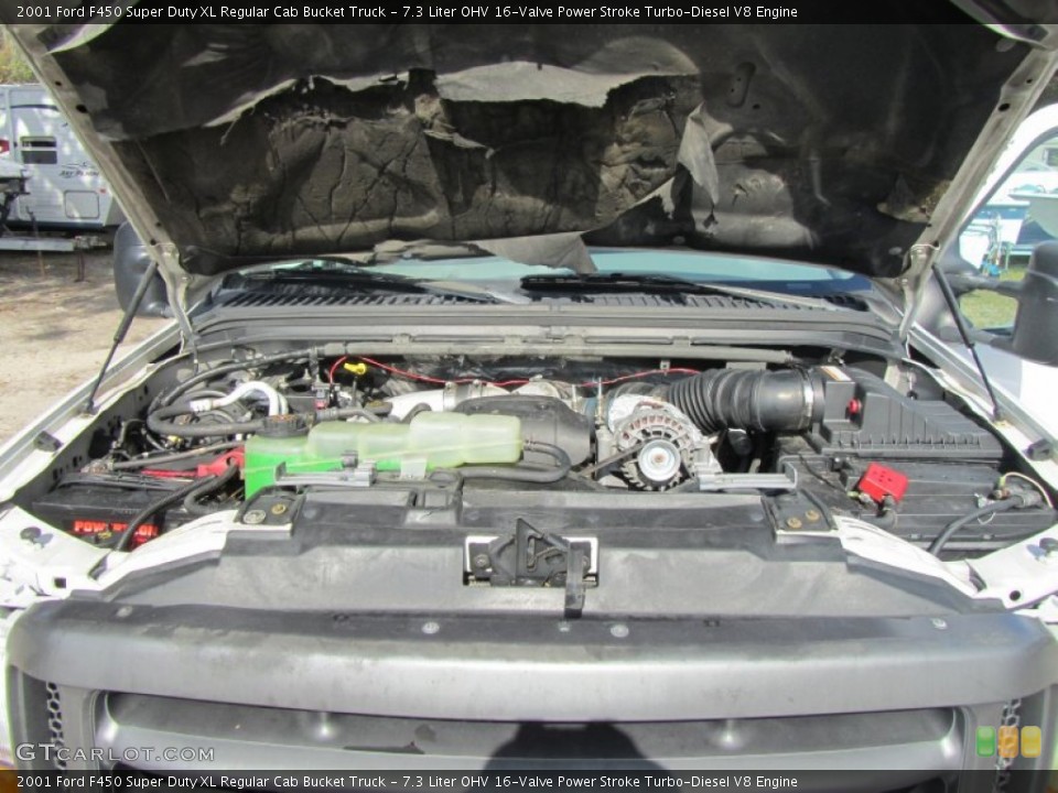 7.3 Liter OHV 16-Valve Power Stroke Turbo-Diesel V8 2001 Ford F450 Super Duty Engine