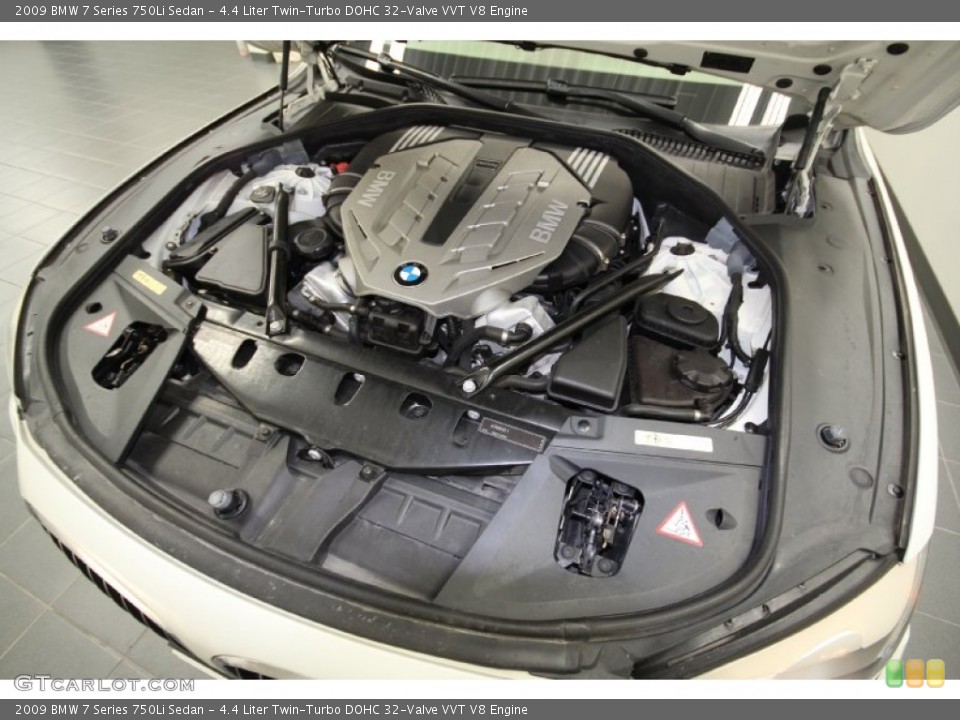 4.4 Liter Twin-Turbo DOHC 32-Valve VVT V8 Engine for the 2009 BMW 7 Series #59735339