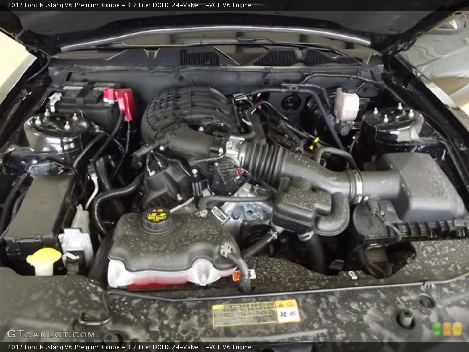3.7 Liter DOHC 24-Valve Ti-VCT V6 Engine for the 2012 Ford Mustang #59762741