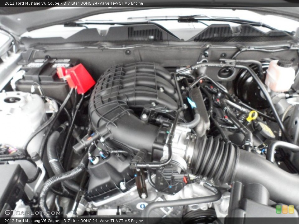 3.7 Liter DOHC 24-Valve Ti-VCT V6 Engine for the 2012 Ford Mustang #59850780
