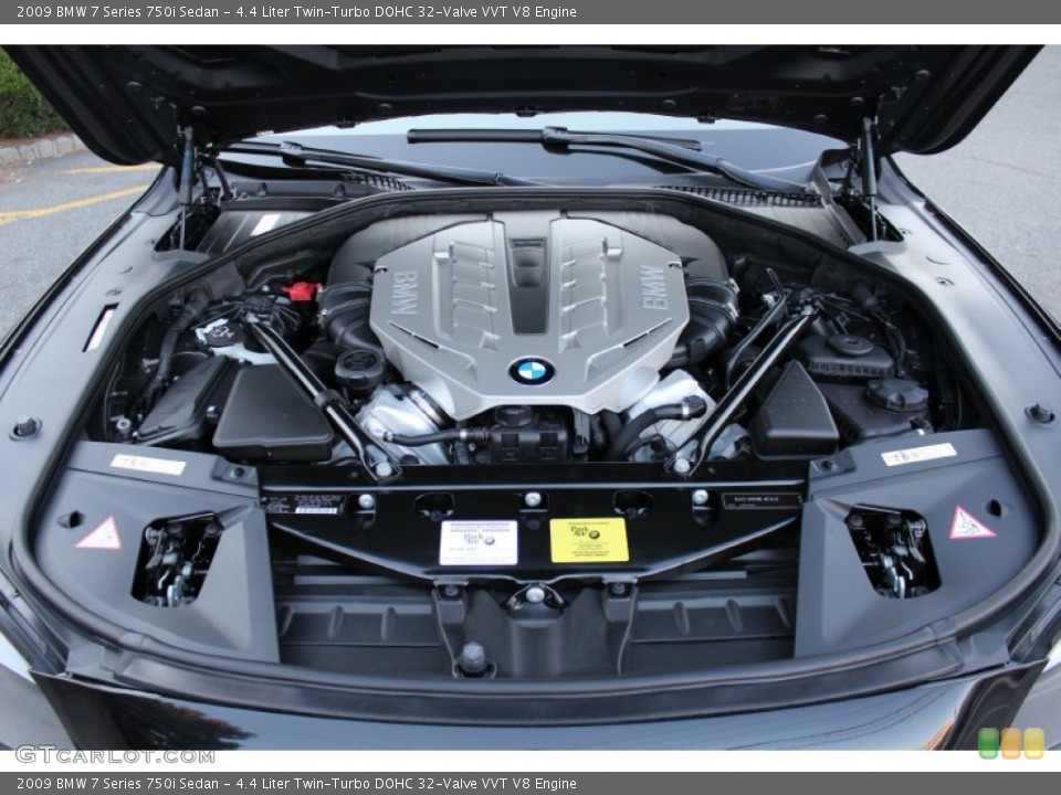 4.4 Liter Twin-Turbo DOHC 32-Valve VVT V8 Engine for the 2009 BMW 7 Series #59894290