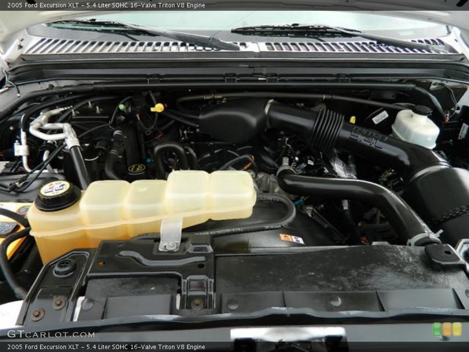 5.4 Liter SOHC 16-Valve Triton V8 Engine for the 2005 Ford Excursion #60098562