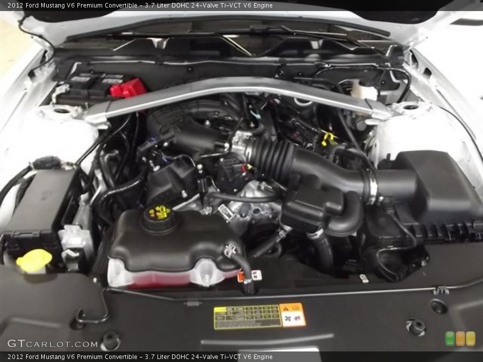 3.7 Liter DOHC 24-Valve Ti-VCT V6 Engine for the 2012 Ford Mustang #60126813