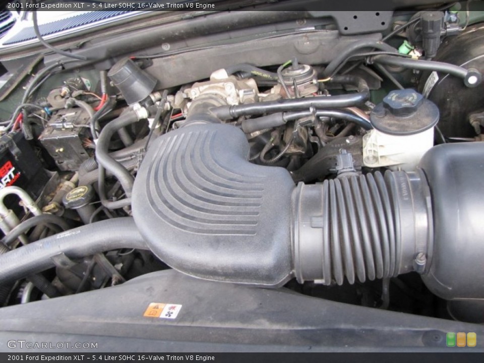 5.4 Liter SOHC 16-Valve Triton V8 Engine for the 2001 Ford Expedition #60143352