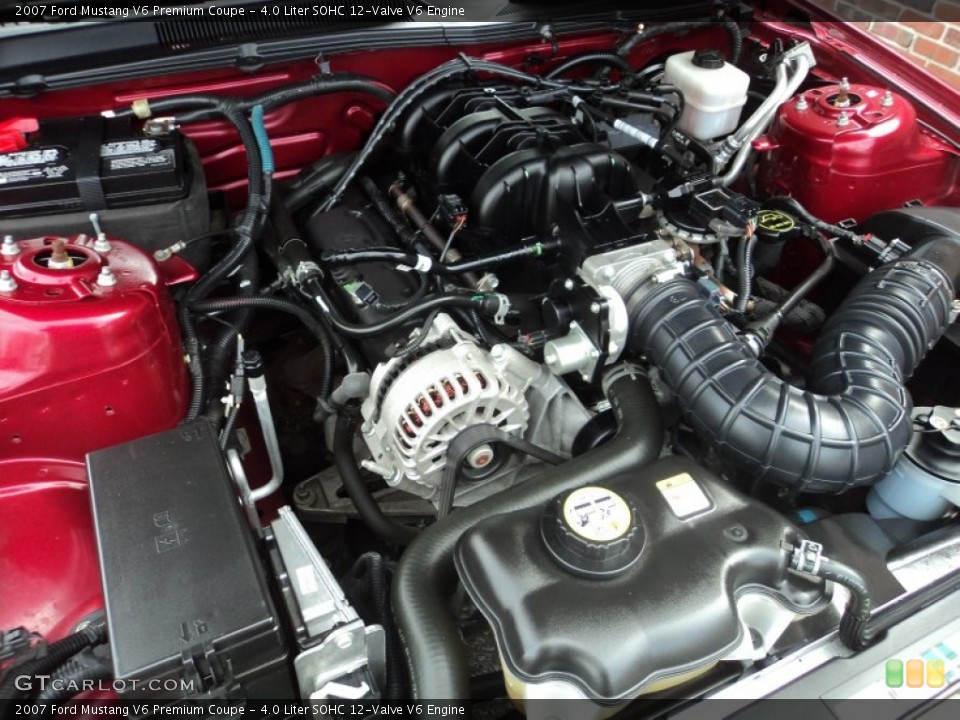 4.0 Liter SOHC 12-Valve V6 Engine for the 2007 Ford Mustang #60359754