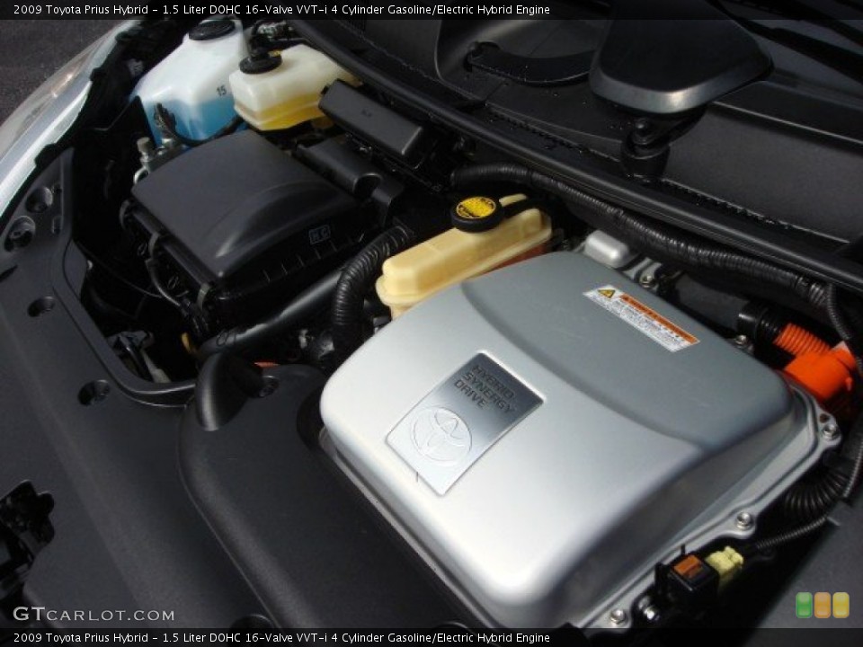1.5 Liter DOHC 16-Valve VVT-i 4 Cylinder Gasoline/Electric Hybrid 2009 Toyota Prius Engine