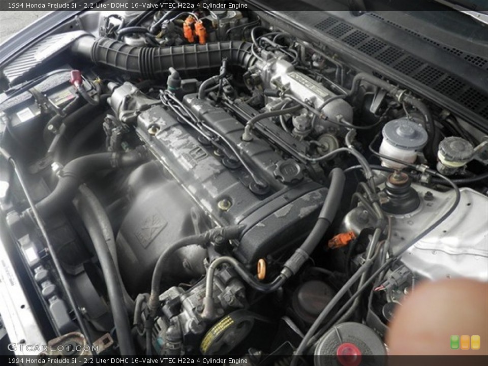 2.2 Liter DOHC 16-Valve VTEC H22a 4 Cylinder 1994 Honda Prelude Engine