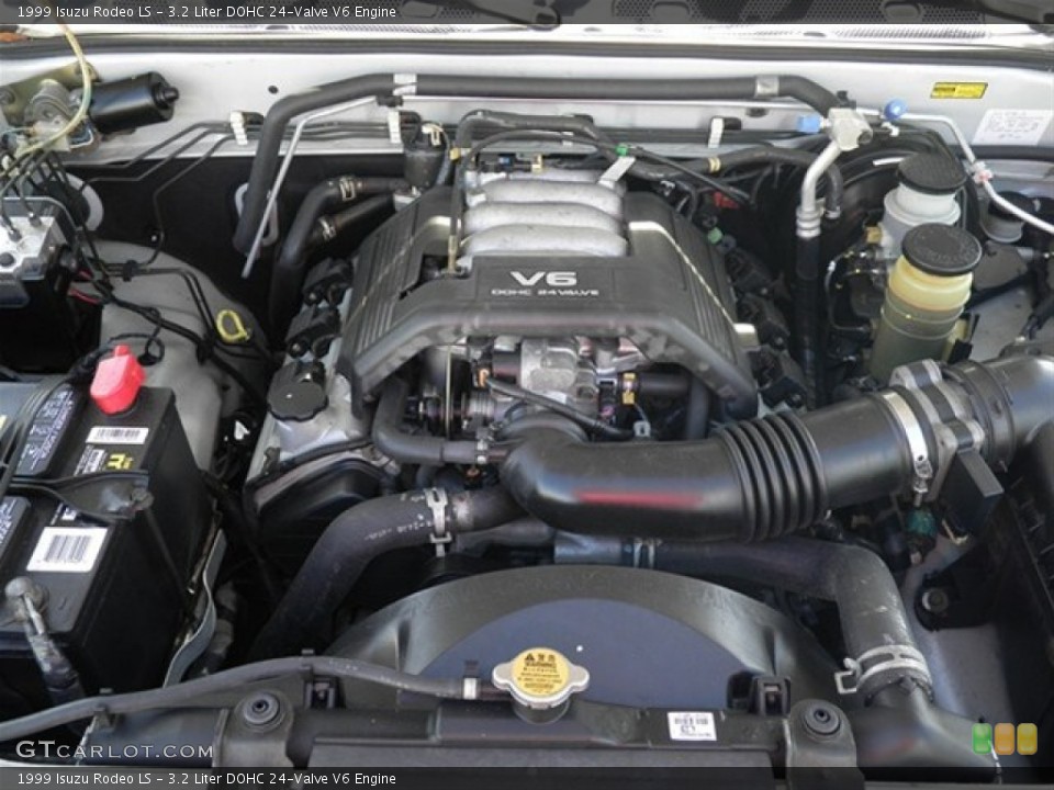 3.2 Liter DOHC 24-Valve V6 1999 Isuzu Rodeo Engine