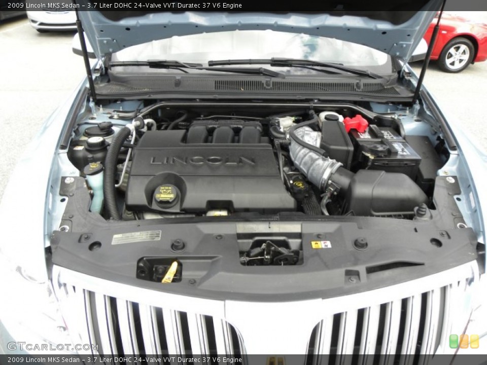 3.7 Liter DOHC 24-Valve VVT Duratec 37 V6 Engine for the 2009 Lincoln MKS #62235518