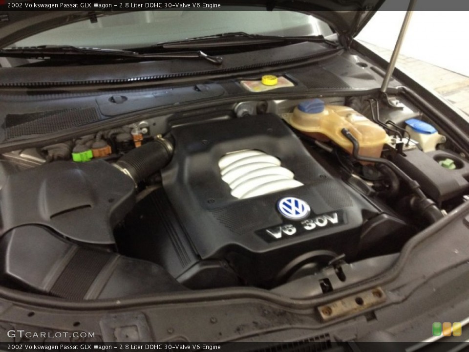 2.8 Liter DOHC 30-Valve V6 Engine for the 2002 Volkswagen Passat #62381745