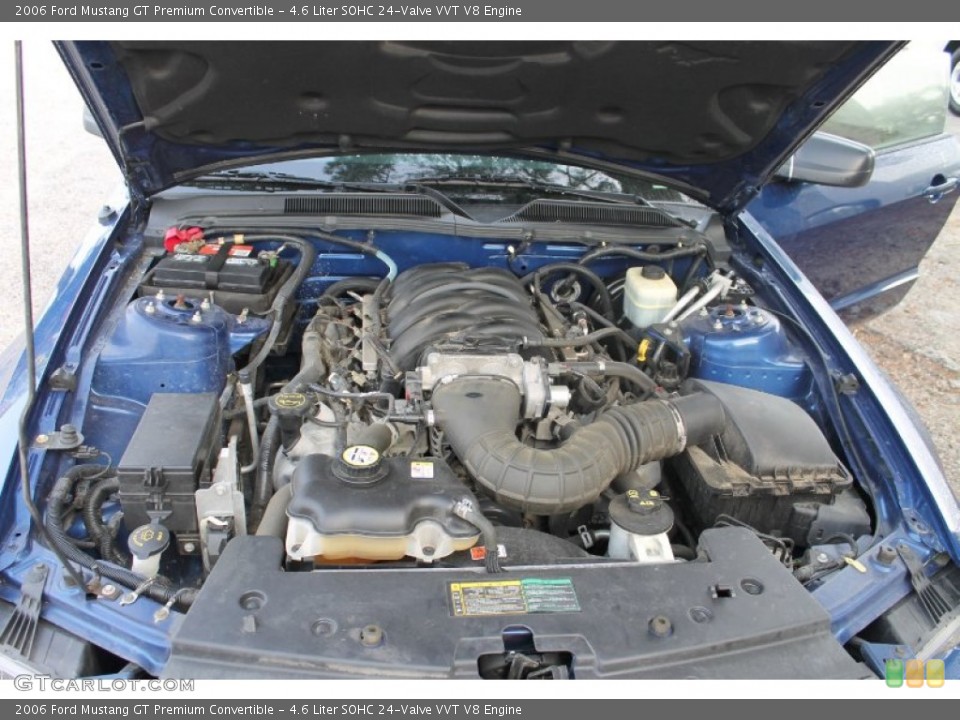 4.6 Liter SOHC 24-Valve VVT V8 Engine for the 2006 Ford Mustang #62604502