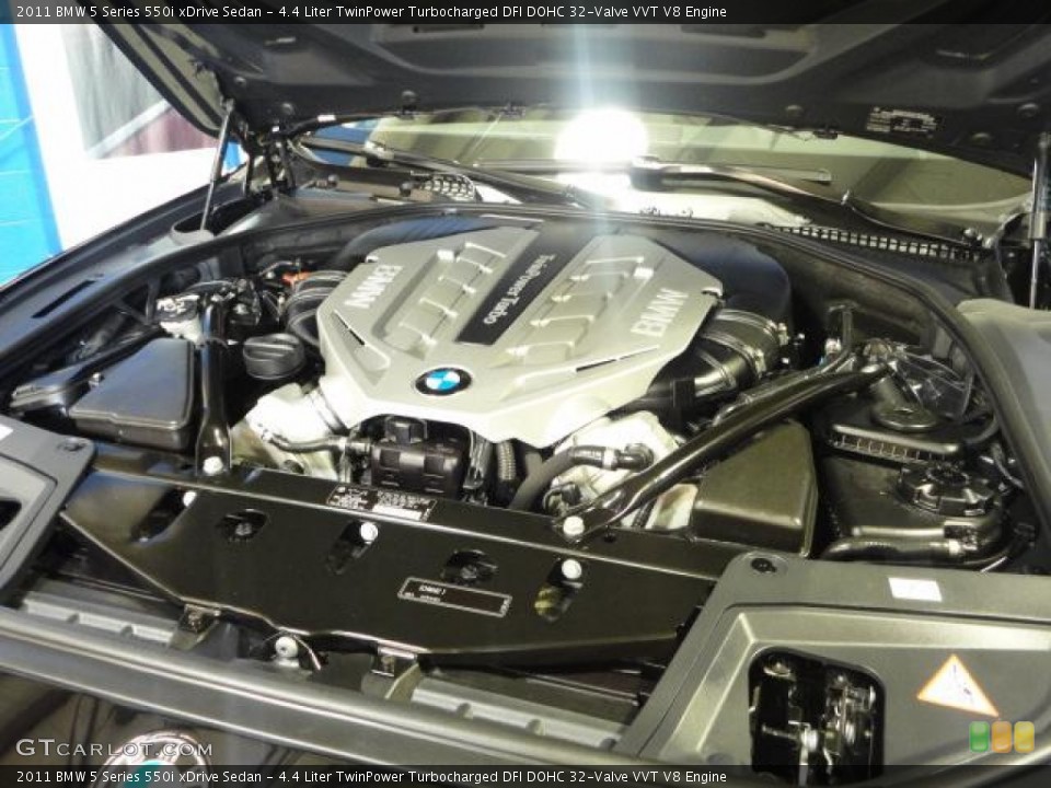 4.4 Liter TwinPower Turbocharged DFI DOHC 32-Valve VVT V8 Engine for the 2011 BMW 5 Series #62634484