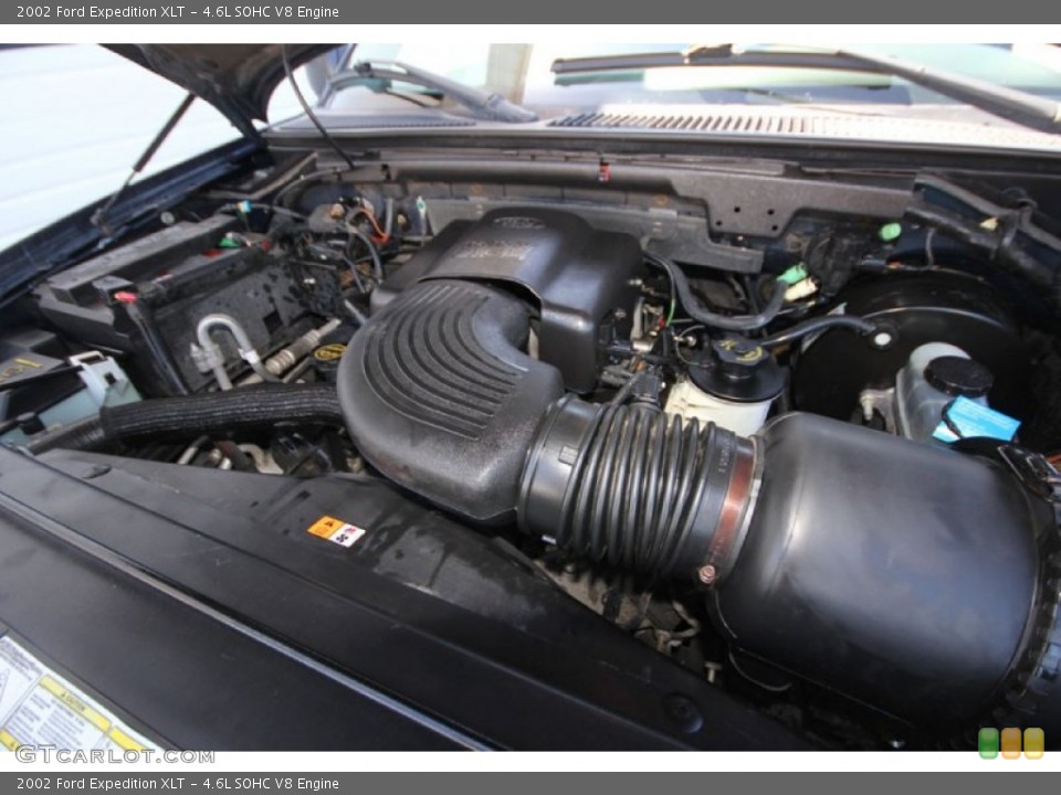 4.6L SOHC V8 2002 Ford Expedition Engine