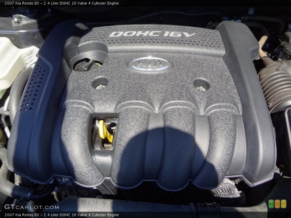 2.4 Liter DOHC 16 Valve 4 Cylinder 2007 Kia Rondo Engine