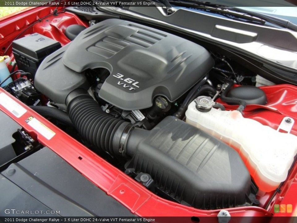 3.6 Liter DOHC 24-Valve VVT Pentastar V6 Engine for the 2011 Dodge Challenger #63121793