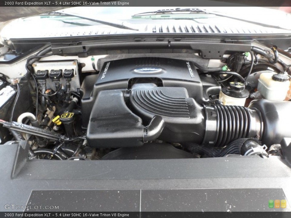 5.4 Liter SOHC 16-Valve Triton V8 Engine for the 2003 Ford Expedition #63430695