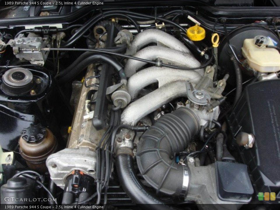 2.5L Inline 4 Cylinder 1989 Porsche 944 Engine
