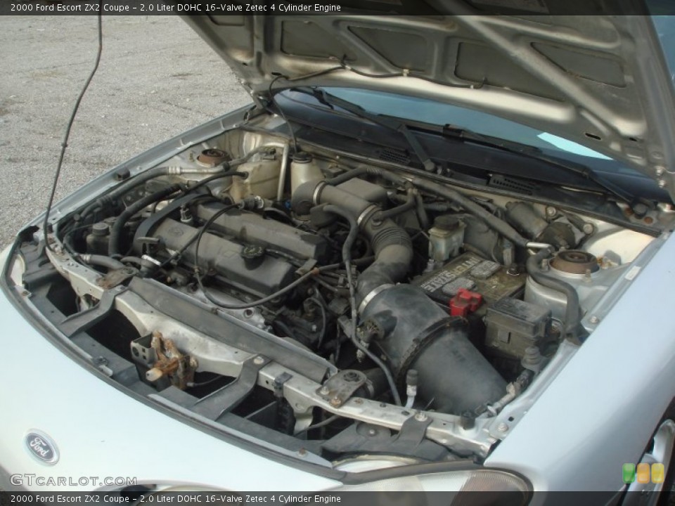 2.0 Liter DOHC 16-Valve Zetec 4 Cylinder 2000 Ford Escort Engine