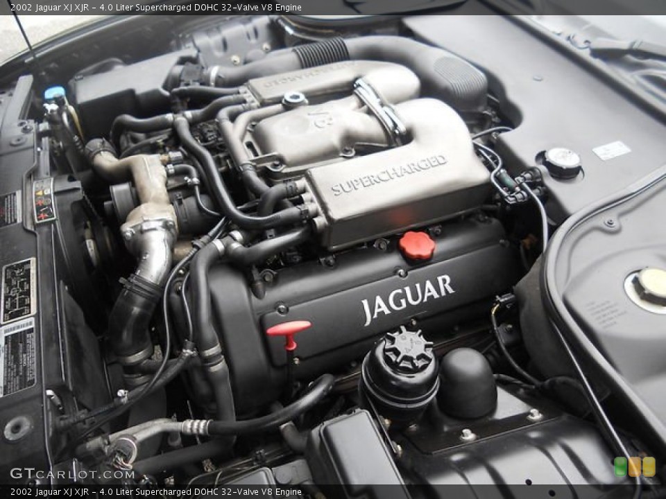 4.0 Liter Supercharged DOHC 32-Valve V8 2002 Jaguar XJ Engine