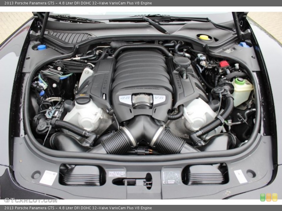 4.8 Liter DFI DOHC 32-Valve VarioCam Plus V8 2013 Porsche Panamera Engine
