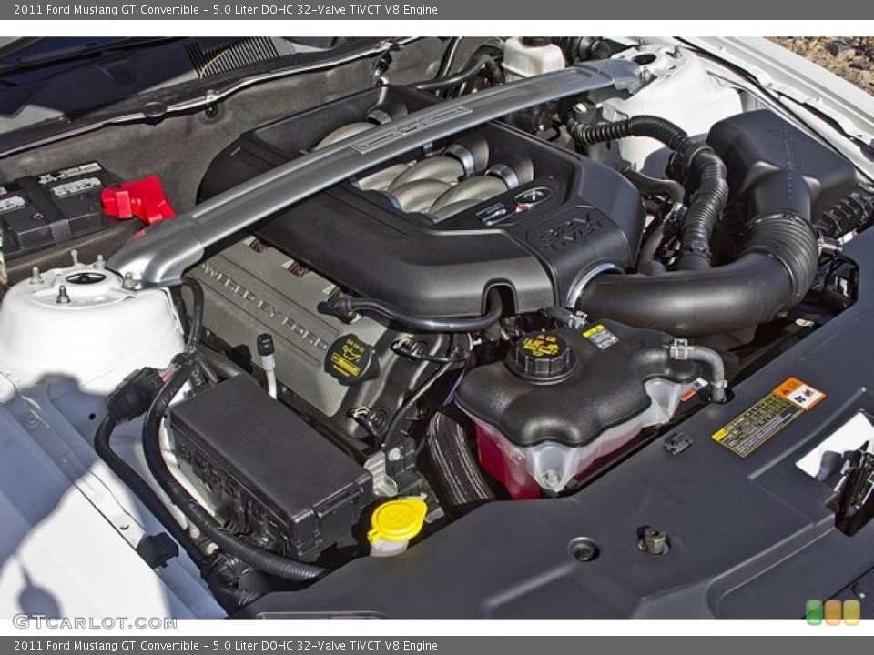 5.0 Liter DOHC 32-Valve TiVCT V8 Engine for the 2011 Ford Mustang #65376541