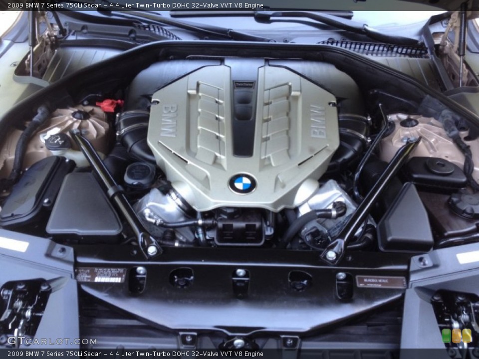 4.4 Liter Twin-Turbo DOHC 32-Valve VVT V8 Engine for the 2009 BMW 7 Series #65773825