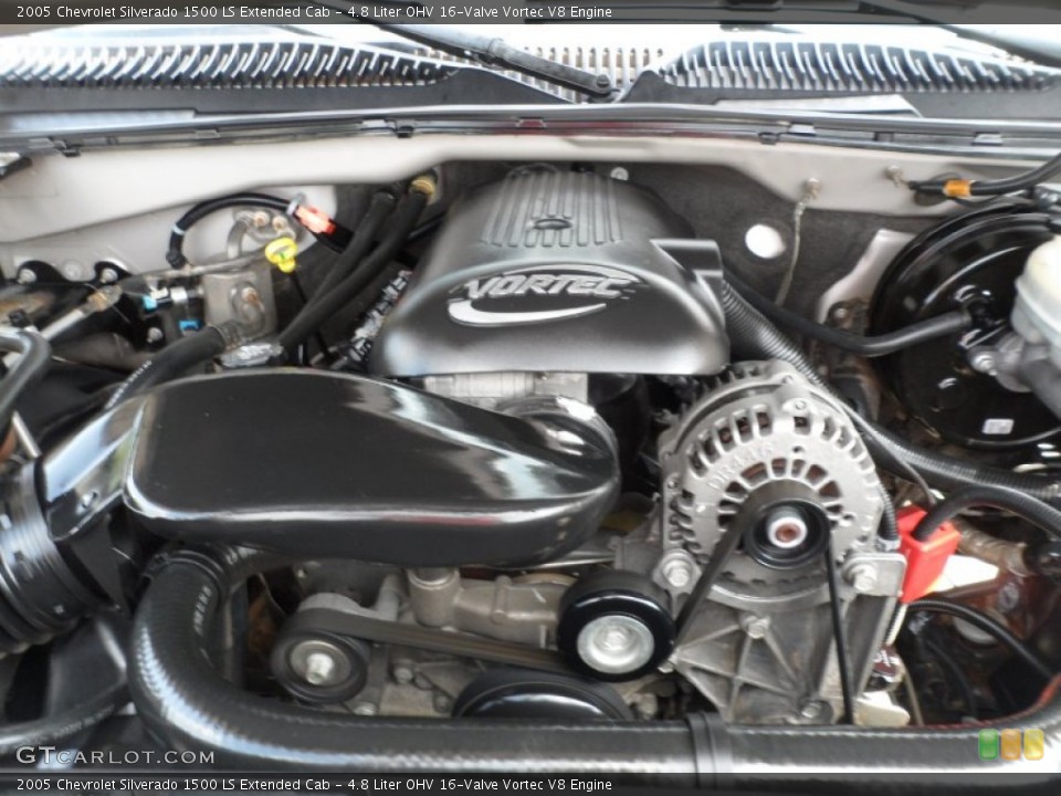 4.8 Liter OHV 16-Valve Vortec V8 2005 Chevrolet Silverado 1500 Engine