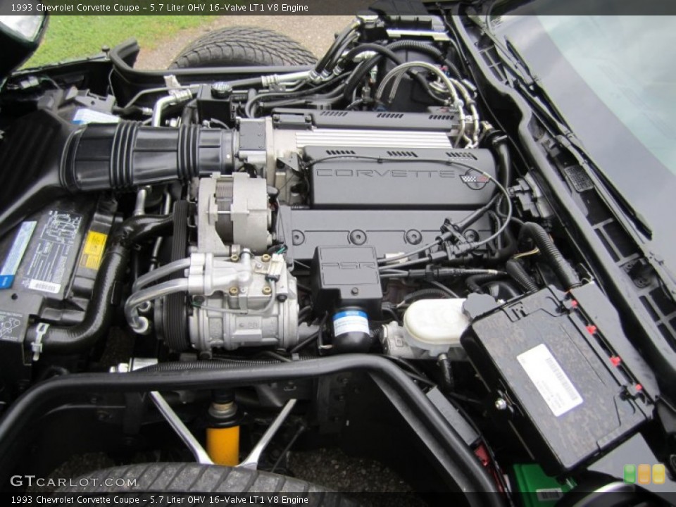 5.7 Liter OHV 16-Valve LT1 V8 Engine for the 1993 Chevrolet Corvette #66438800