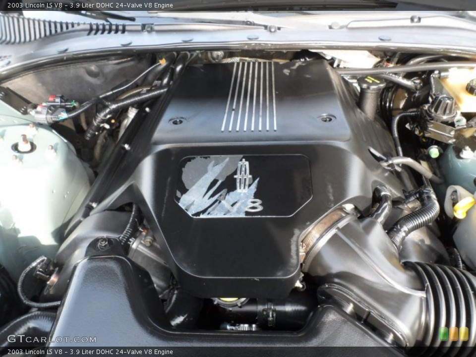 3.9 Liter DOHC 24-Valve V8 Engine for the 2003 Lincoln LS #66600911