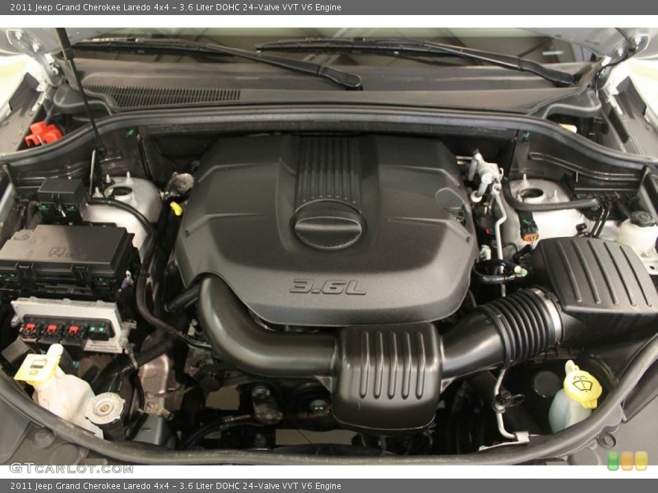 3.6 Liter DOHC 24-Valve VVT V6 2011 Jeep Grand Cherokee Engine