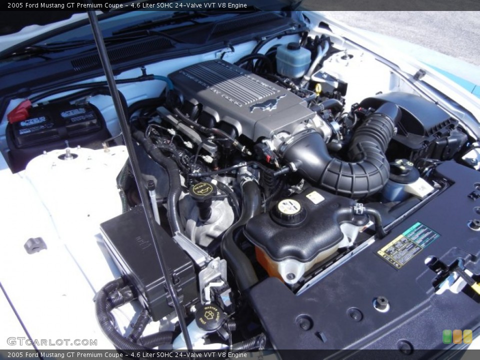 4.6 Liter SOHC 24-Valve VVT V8 Engine for the 2005 Ford Mustang #67394299