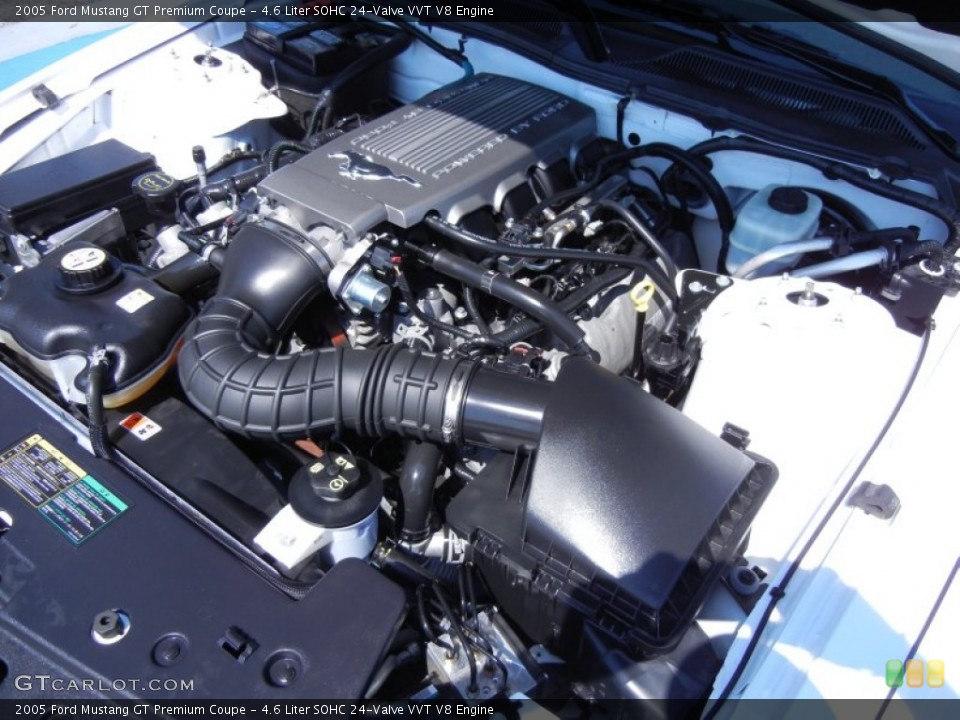 4.6 Liter SOHC 24-Valve VVT V8 Engine for the 2005 Ford Mustang #67394306