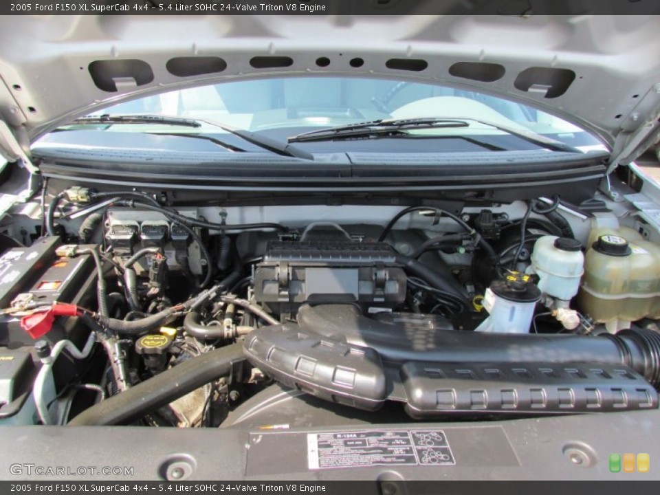 5.4 Liter SOHC 24-Valve Triton V8 Engine for the 2005 Ford F150 #67495074