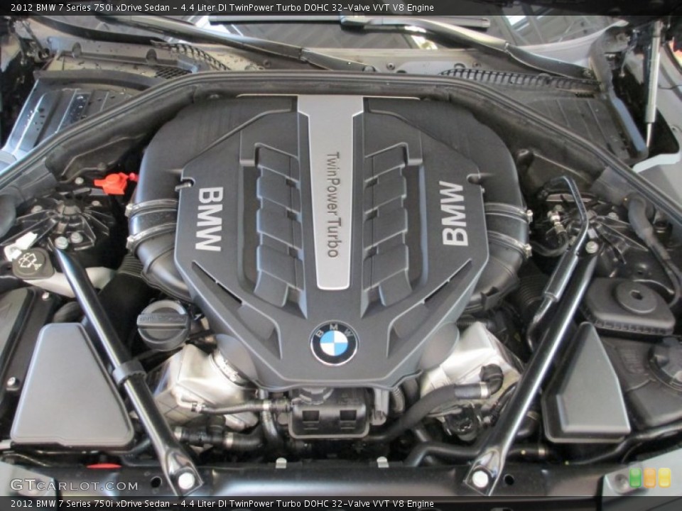 4.4 Liter DI TwinPower Turbo DOHC 32-Valve VVT V8 Engine for the 2012 BMW 7 Series #67937453