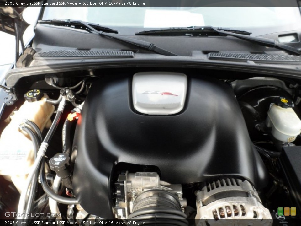 6.0 Liter OHV 16-Valve V8 2006 Chevrolet SSR Engine