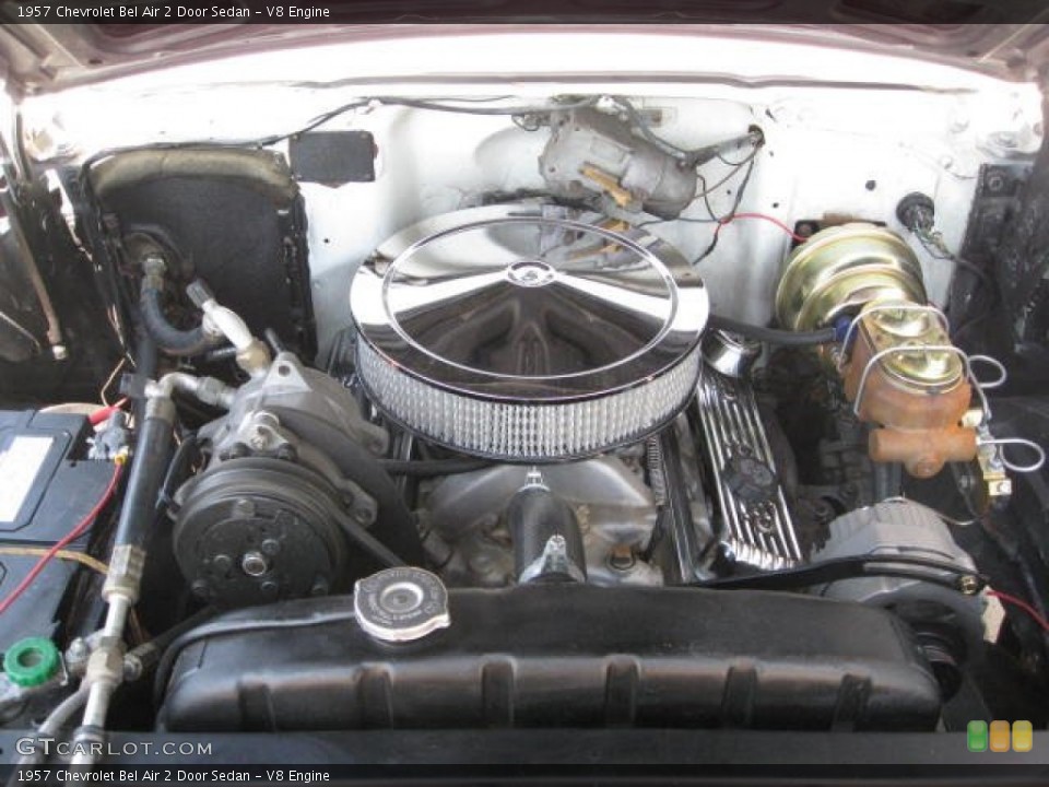 V8 1957 Chevrolet Bel Air Engine