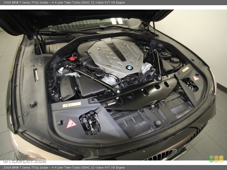 4.4 Liter Twin-Turbo DOHC 32-Valve VVT V8 Engine for the 2009 BMW 7 Series #69049523